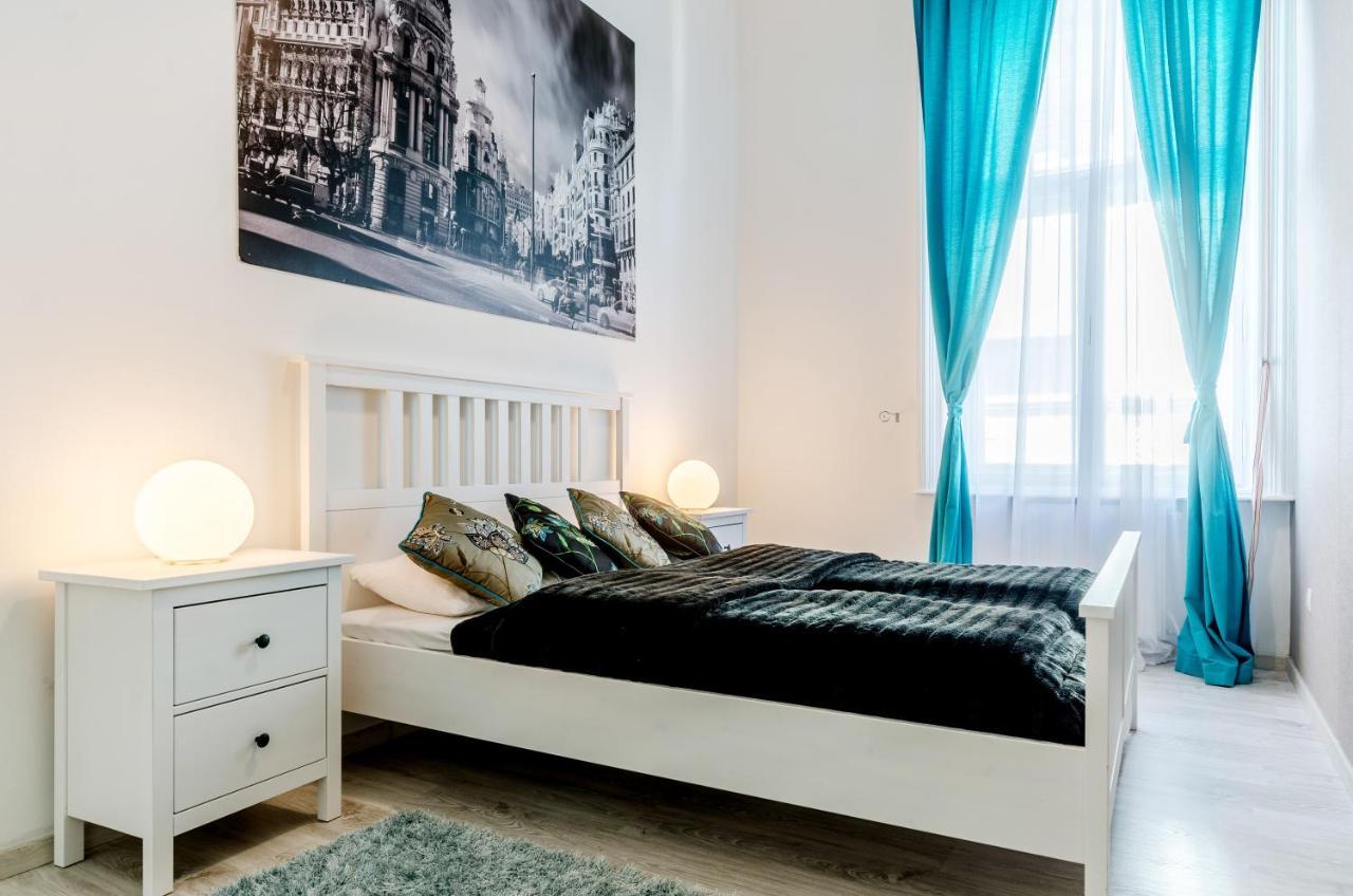 Luxury Paulay Street Apartment ブダペスト エクステリア 写真